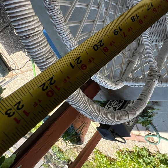 Wicker White Divided Magazine Basket Rack Sturdy VTG cottage core boho - Picture 6 of 6